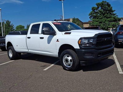 2024 RAM 3500 Tradesman 4x4 Crew Cab 8' Box