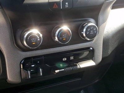 2024 RAM 3500 Tradesman 4x4 Crew Cab 8' Box