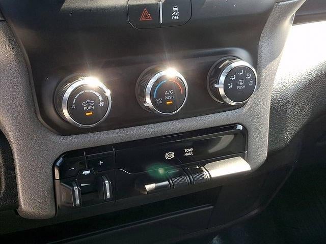 2024 RAM 3500 Tradesman 4x4 Crew Cab 8' Box