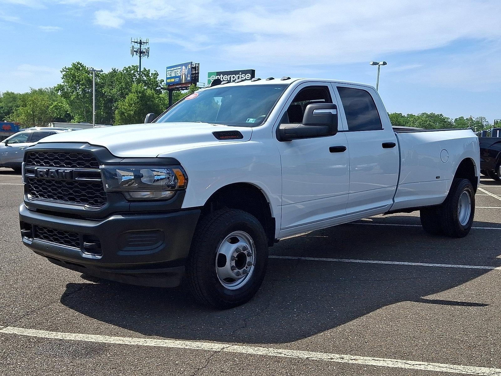 2024 RAM 3500 Tradesman 4x4 Crew Cab 8' Box