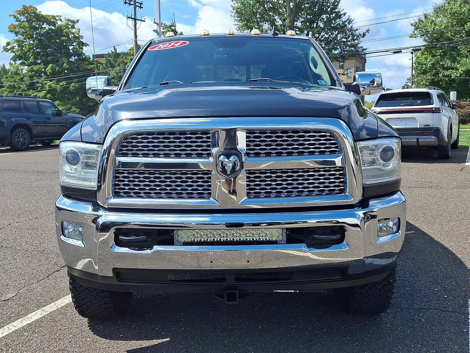 2014 RAM 2500 4WD Crew Cab 6.4 Ft Box Laramie