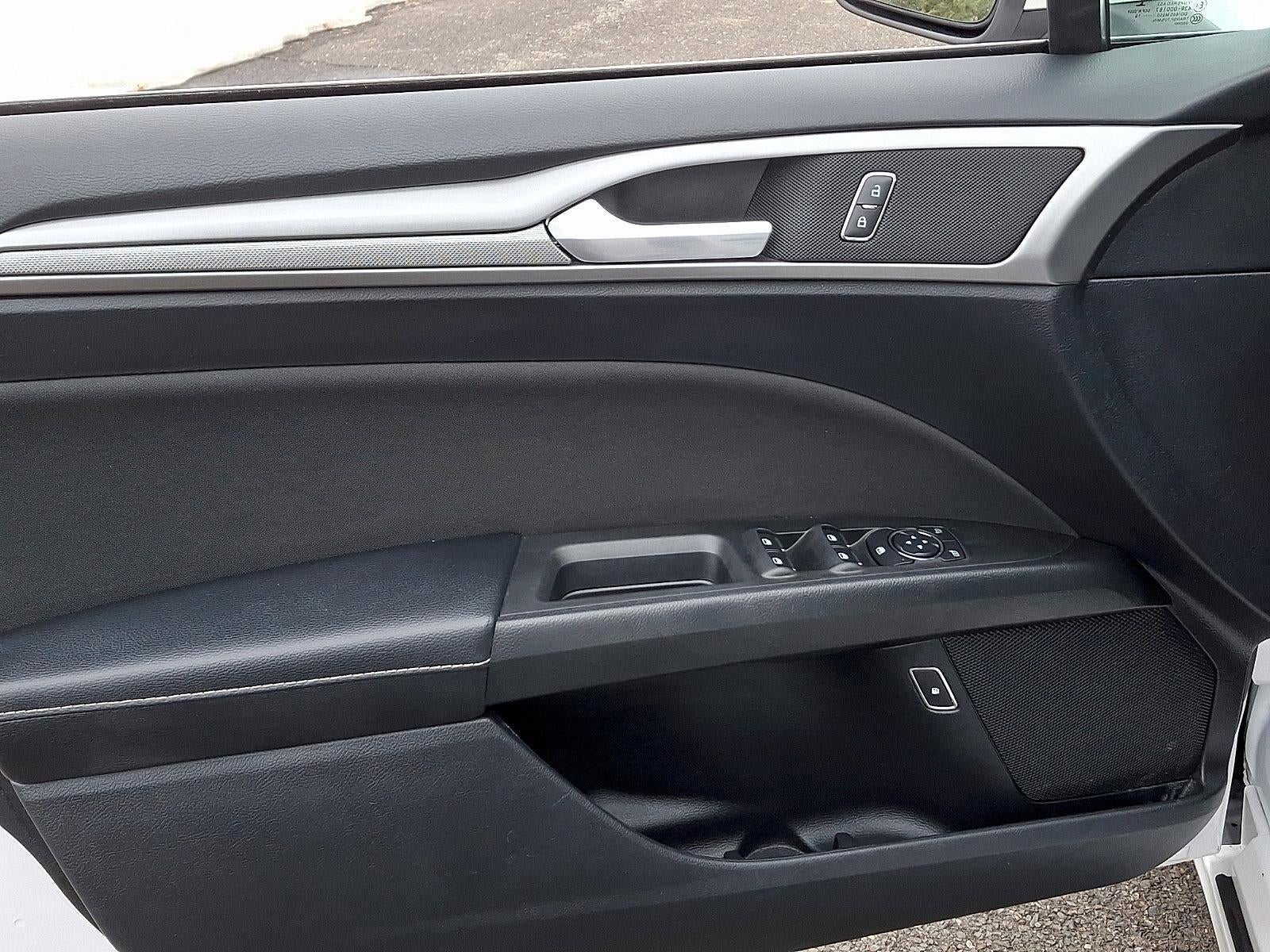 2020 Ford Fusion Hybrid SE FWD