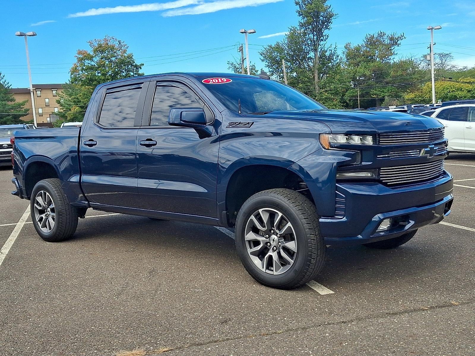 2019 Chevrolet Silverado 1500 Crew Cab Short Box 4-Wheel Drive RST