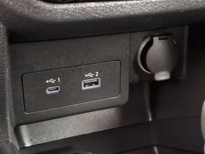 2021 Nissan Kicks SR FWD