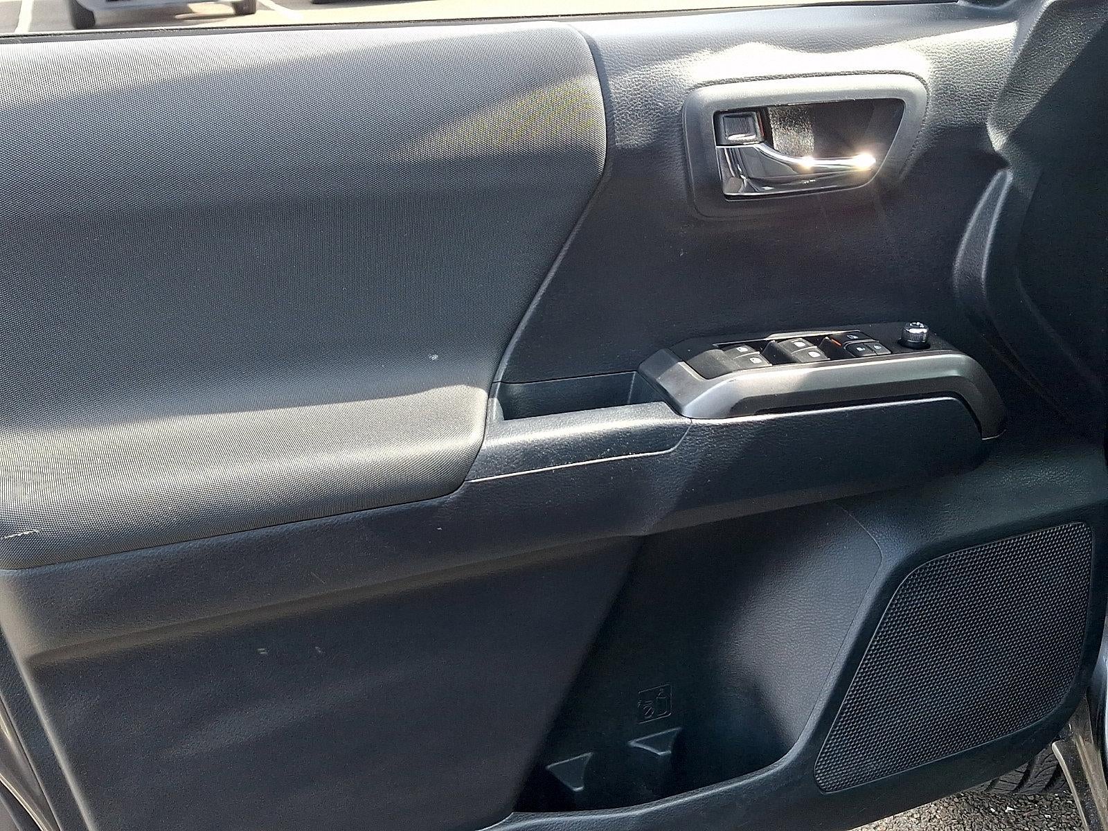 2018 Toyota Tacoma TRD Sport Double Cab 5' Bed V6 4x4 AT (Natl)