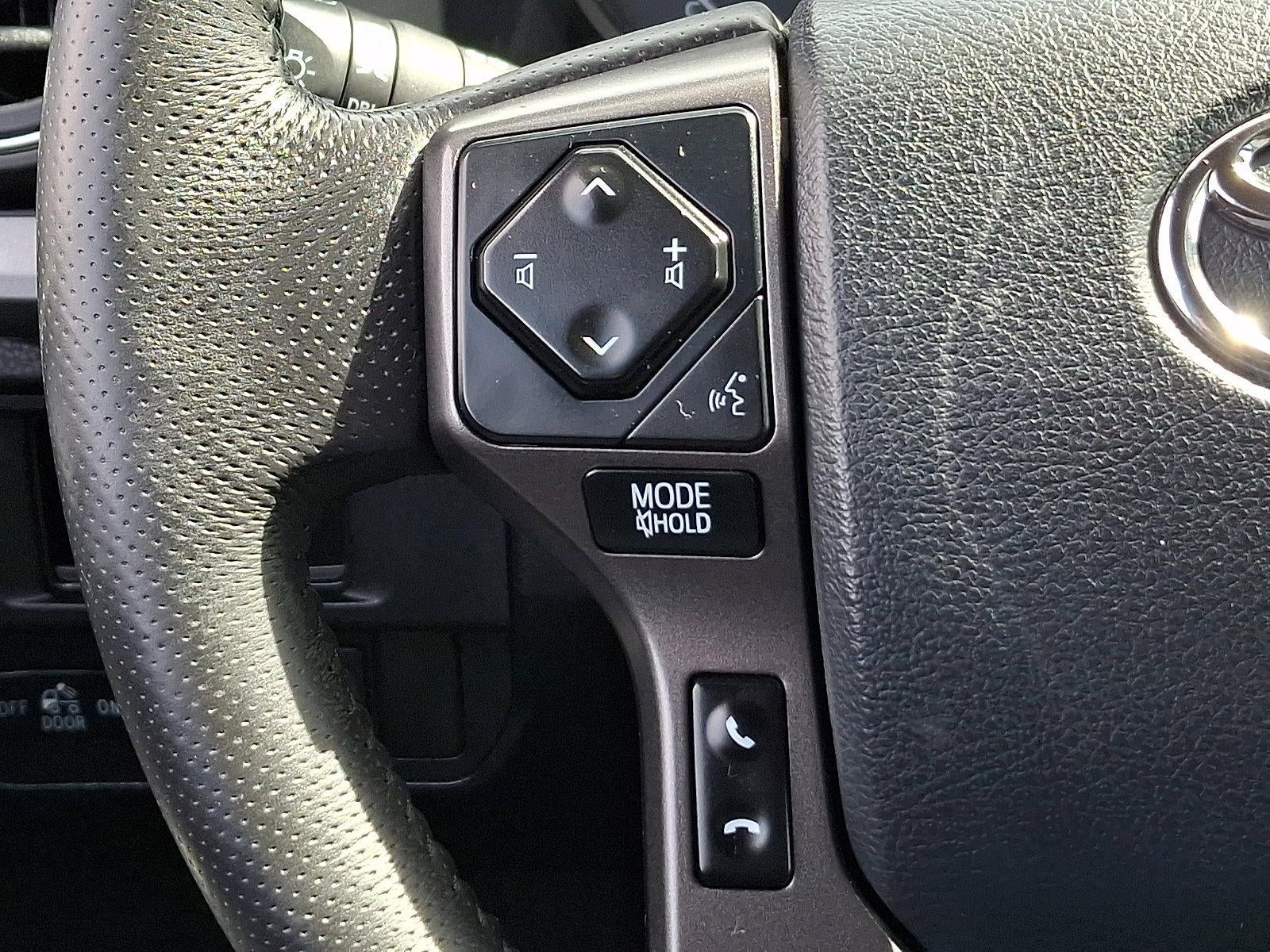 2018 Toyota Tacoma TRD Sport Double Cab 5' Bed V6 4x4 AT (Natl)