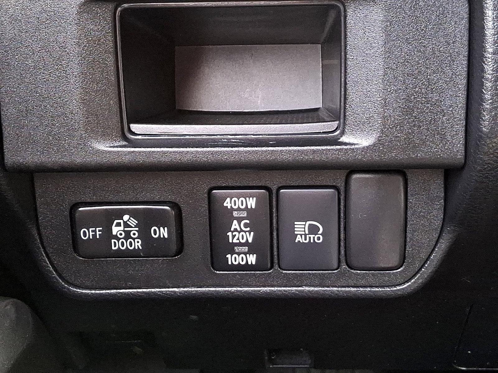 2018 Toyota Tacoma TRD Sport Double Cab 5' Bed V6 4x4 AT (Natl)