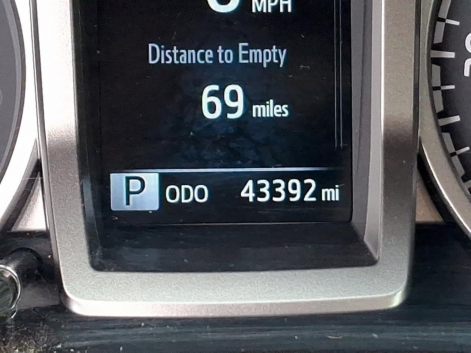 2022 Toyota Tacoma 4WD 4WD SR5 Double Cab 5' Bed V6 AT (GS)