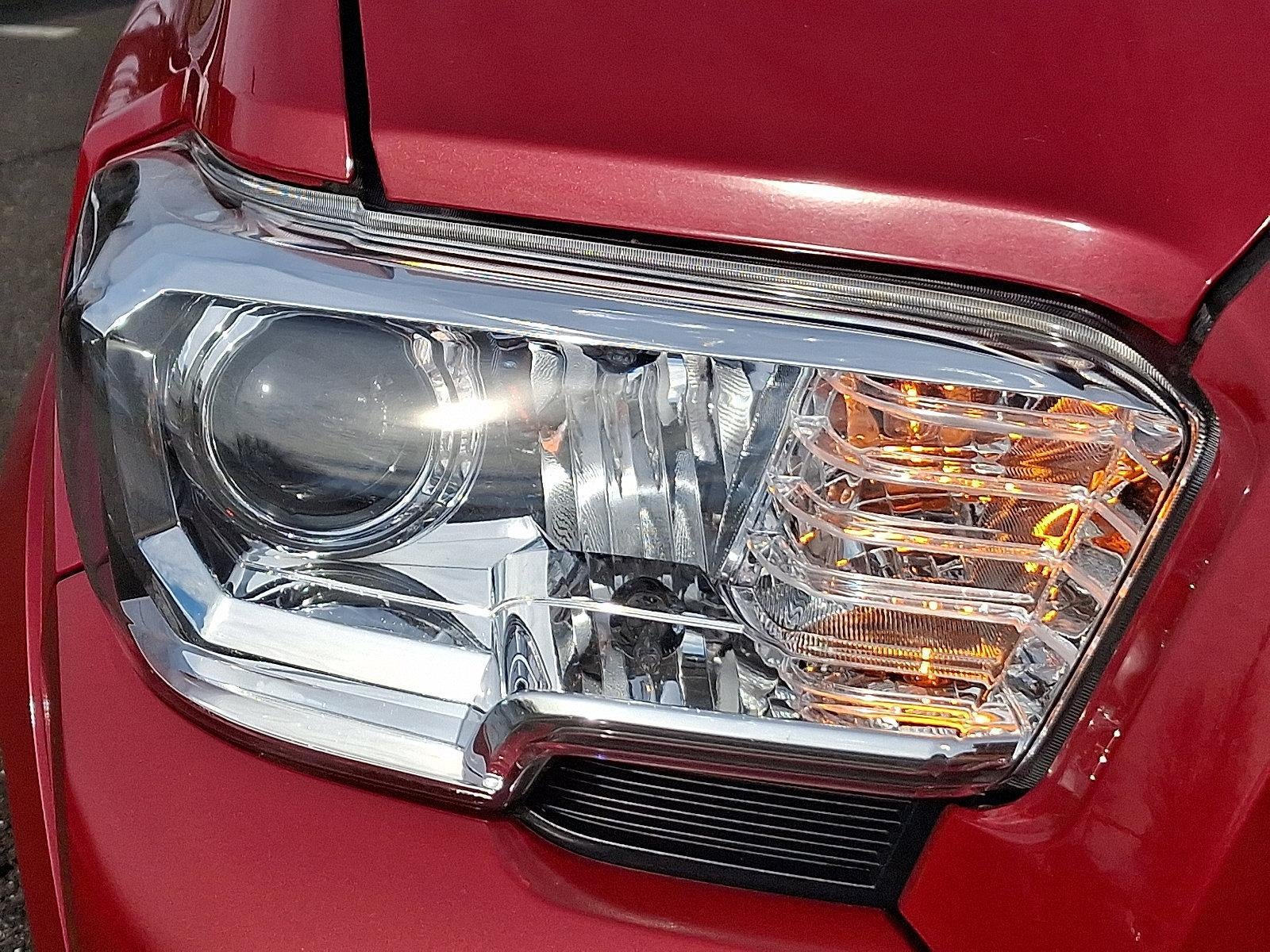 2022 Toyota Tacoma 4WD 4WD SR5 Double Cab 5' Bed V6 AT (GS)