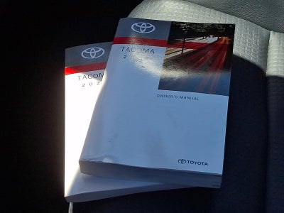 2023 Toyota Tacoma 4WD 4WD TRD Sport Double Cab 5' Bed V6 AT (Natl)
