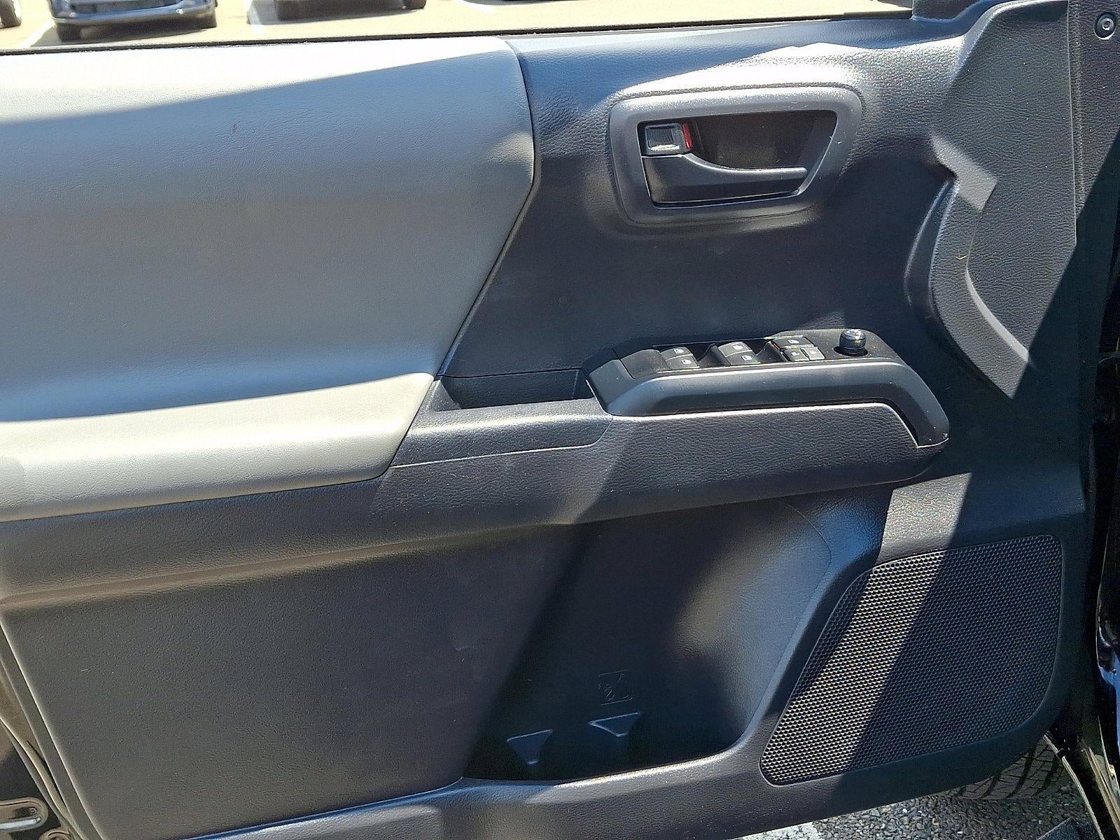 2023 Toyota Tacoma 4WD 4WD SR Double Cab 5' Bed V6 AT (GS)