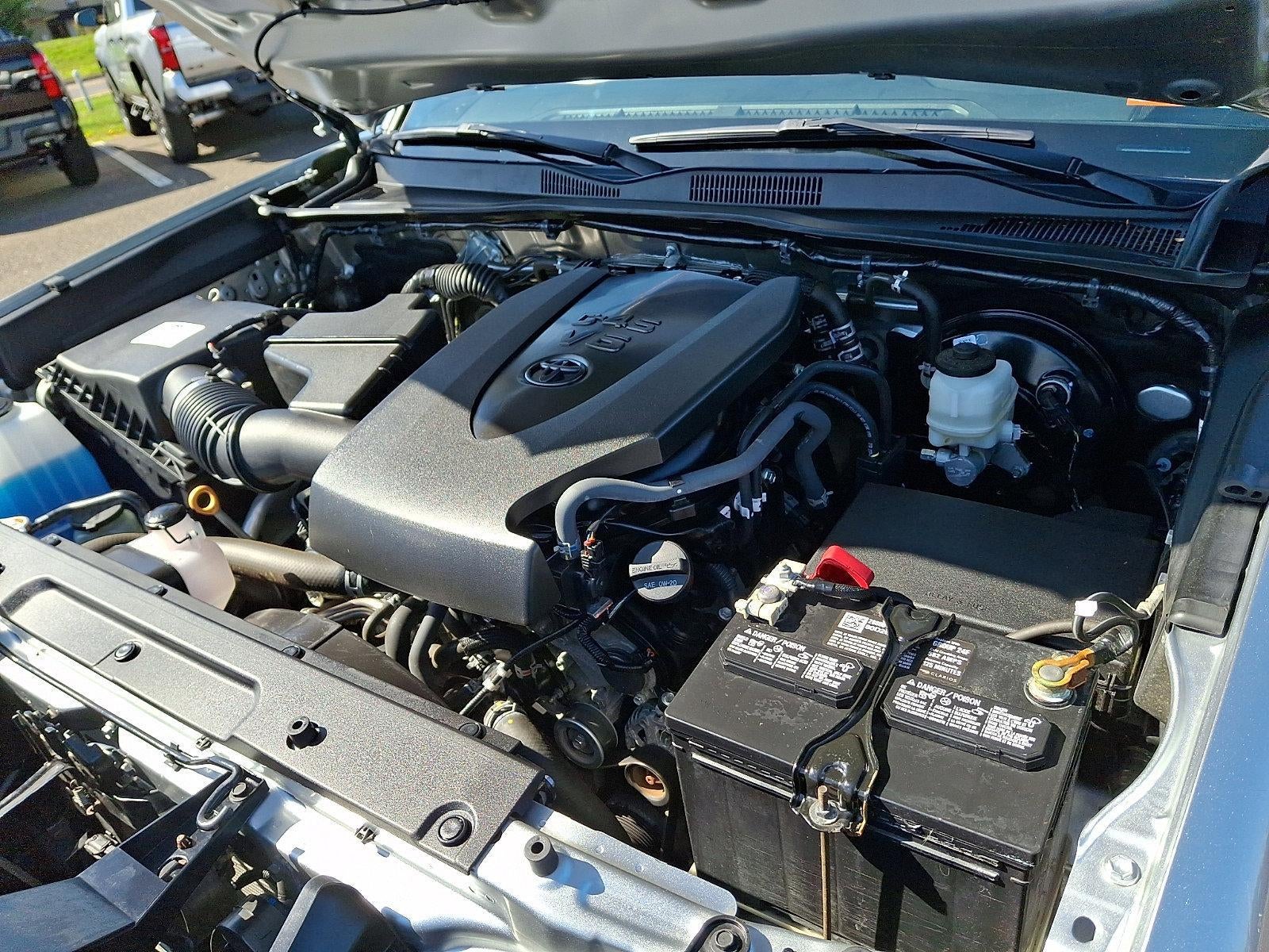 2022 Toyota Tacoma 4WD 4WD SR Double Cab 5' Bed V6 AT (GS)