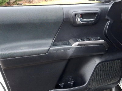 2020 Toyota Tacoma 4WD 4WD TRD Sport Double Cab 5' Bed V6 AT (Natl)