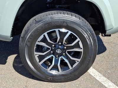 2023 Toyota Tacoma 4WD 4WD TRD Sport Double Cab 5' Bed V6 MT (Natl)