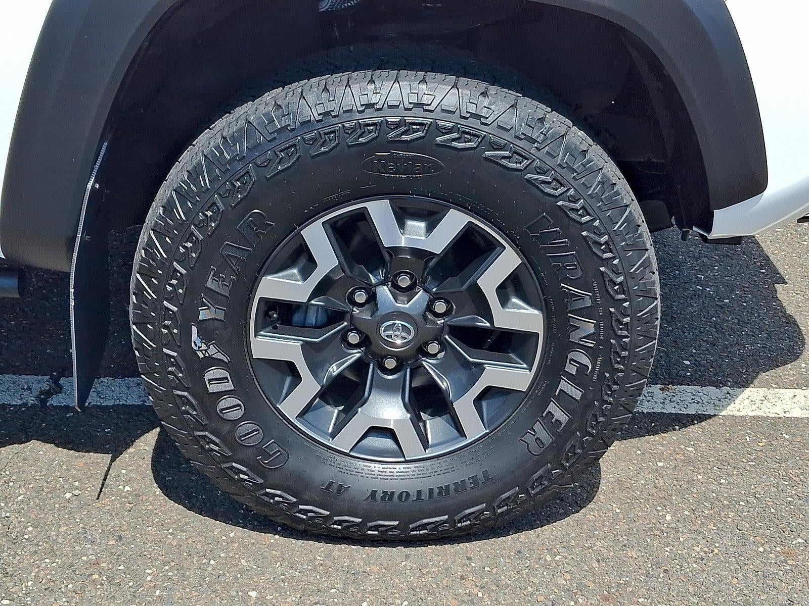 2022 Toyota Tacoma 4WD 4WD TRD Off Road Double Cab 6' Bed V6 AT (Natl)