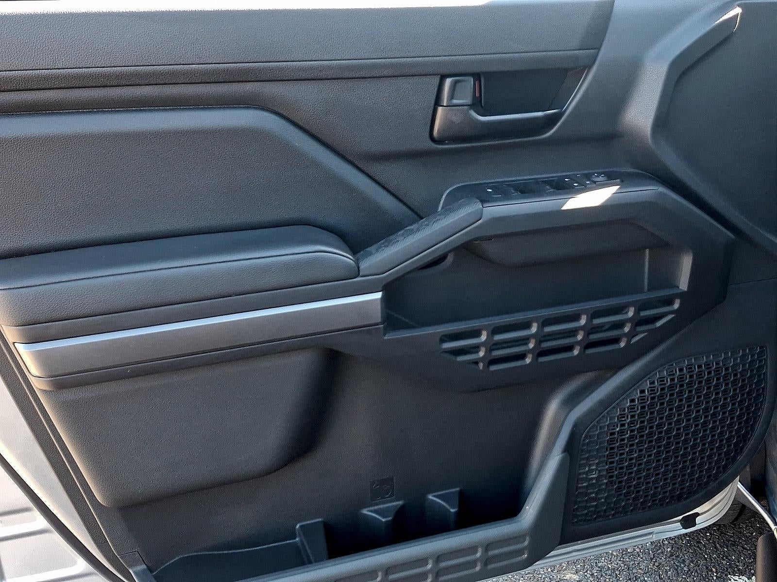 2024 Toyota Tacoma 4WD 4WD SR5 Double Cab 5' Bed AT (GS)