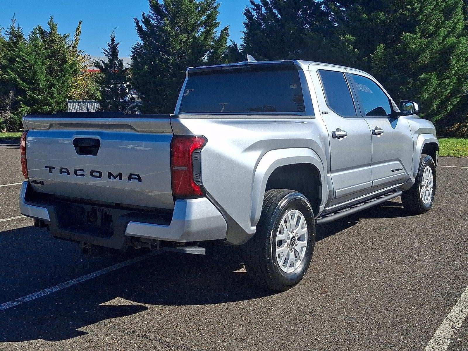 2024 Toyota Tacoma 4WD 4WD SR5 Double Cab 5' Bed AT (GS)