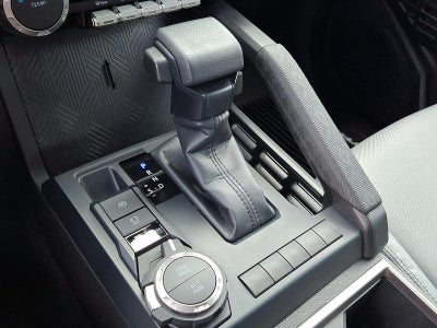 2025 Toyota Tacoma 4WD 4WD SR5 Double Cab 6' Bed AT (Natl)