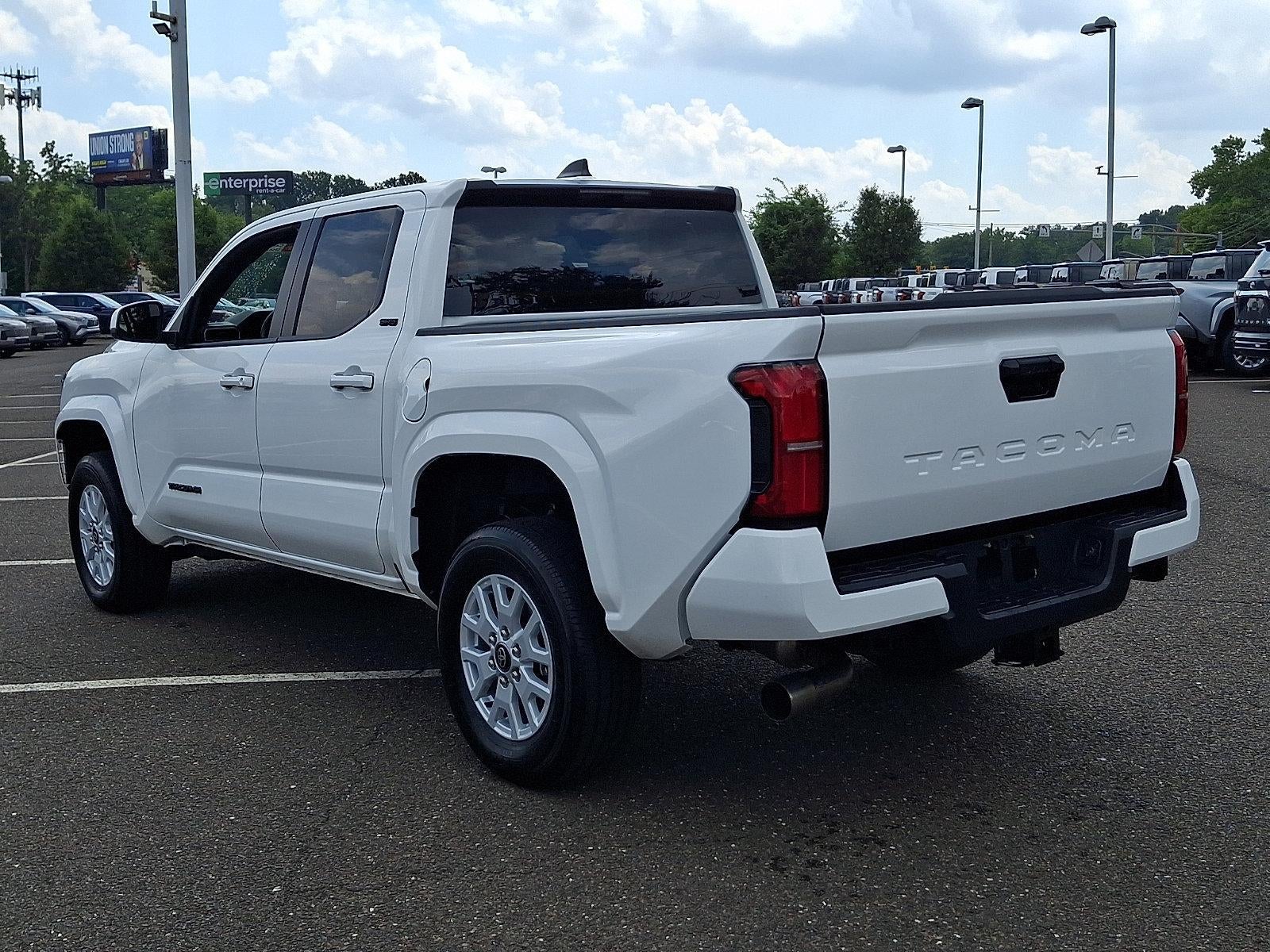 2025 Toyota Tacoma 4WD 4WD SR5 Double Cab 6' Bed AT (Natl)