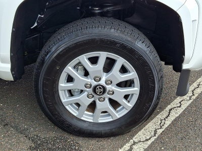 2025 Toyota Tacoma 4WD 4WD SR5 Double Cab 6' Bed AT (Natl)