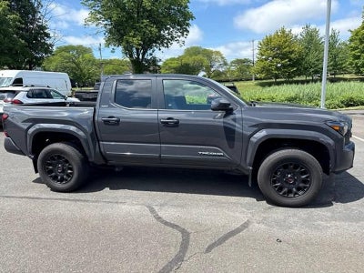 2024 Toyota Tacoma 4WD 4WD SR5 Double Cab 5' Bed AT (GS)