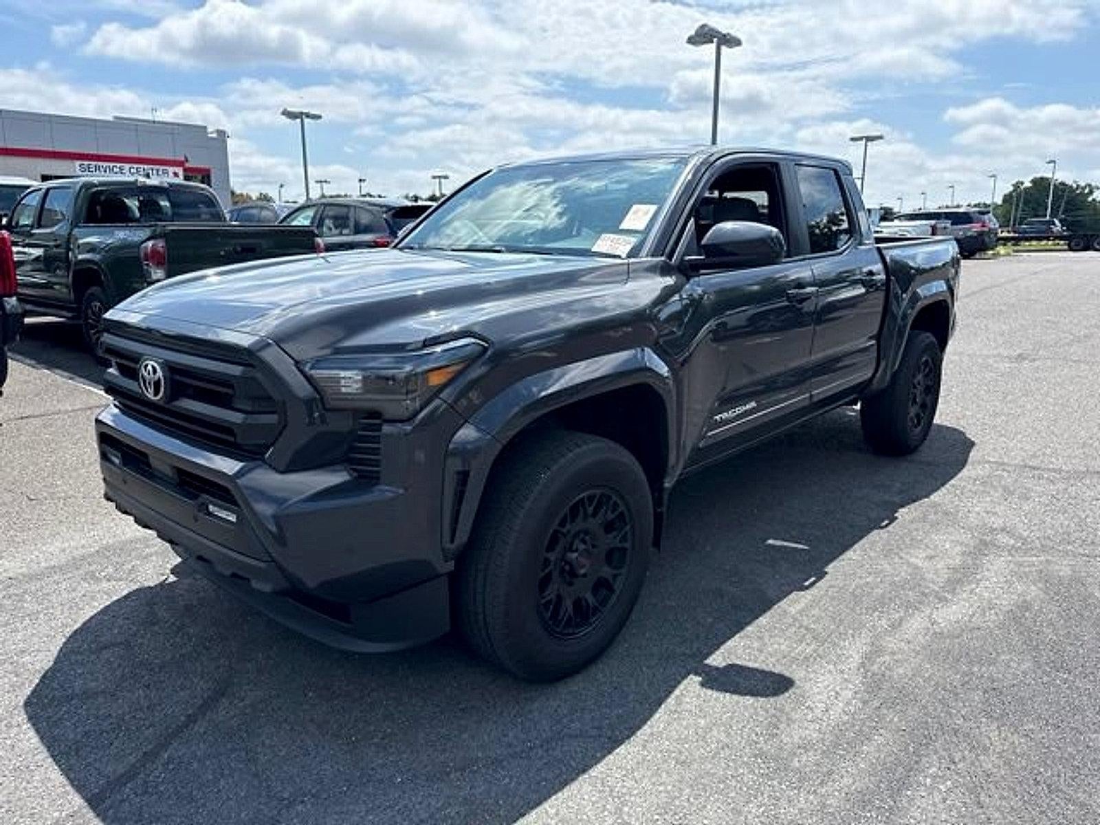 2024 Toyota Tacoma 4WD 4WD SR5 Double Cab 5' Bed AT (GS)