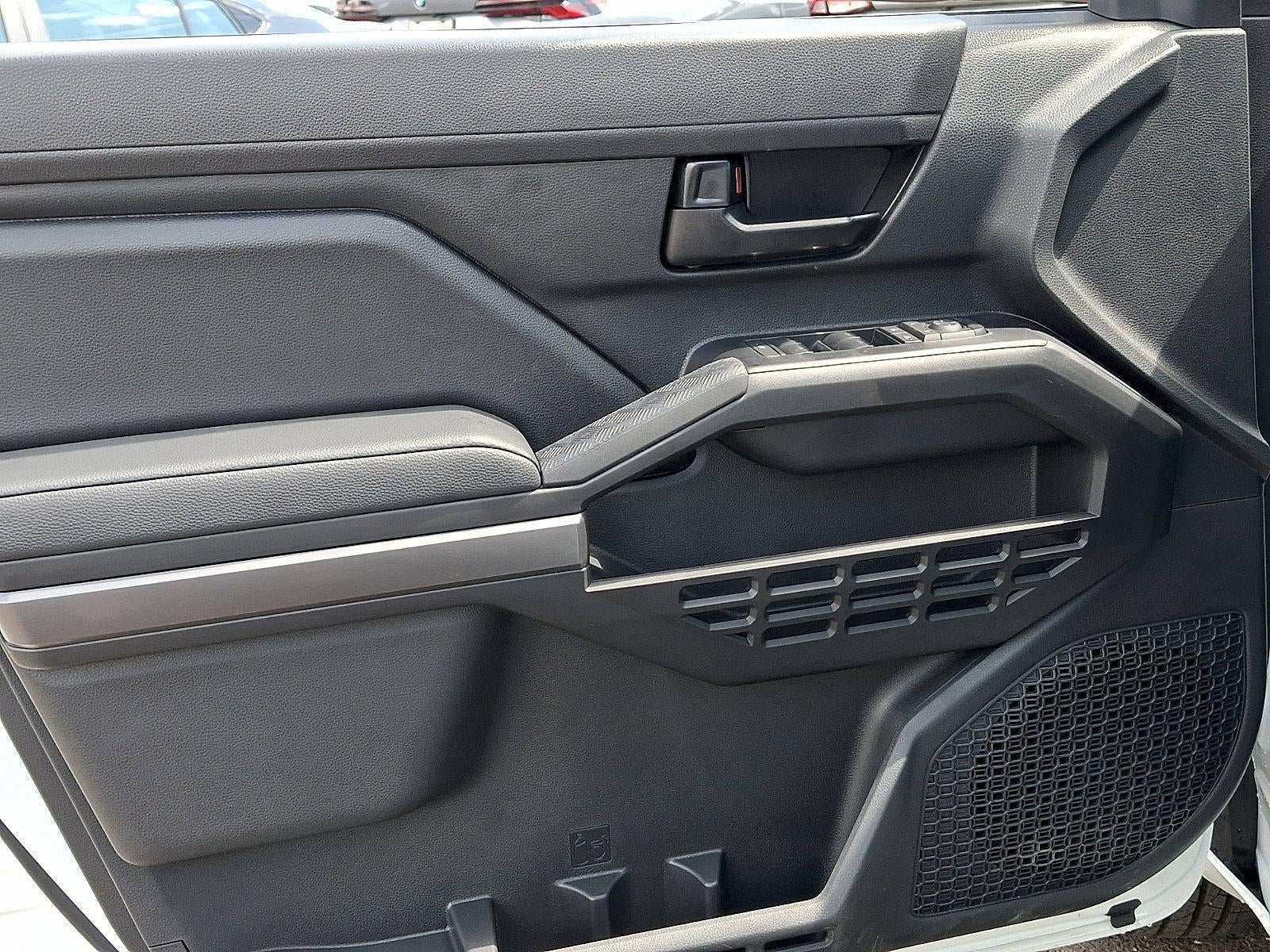 2025 Toyota Tacoma 4WD 4WD SR5 Double Cab 5' Bed AT (GS)