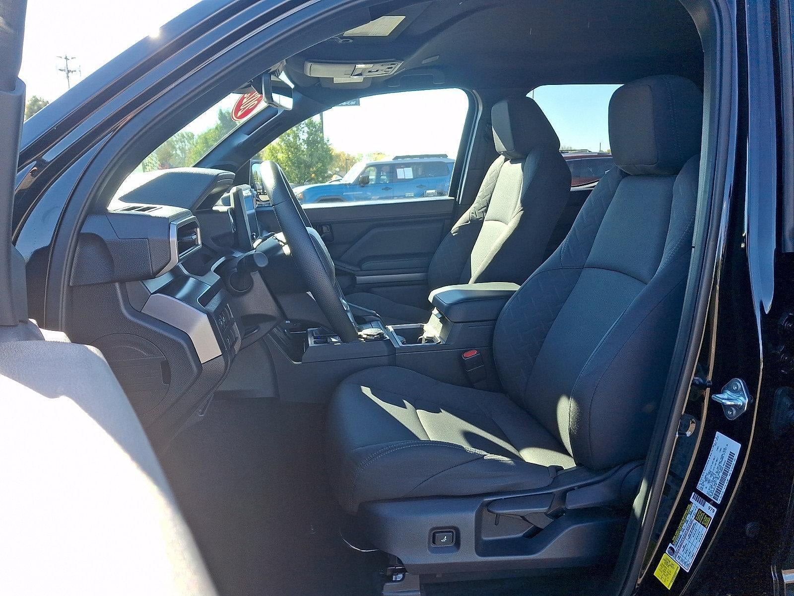 2025 Toyota Tacoma 4WD 4WD SR5 Double Cab 5' Bed AT (Natl)
