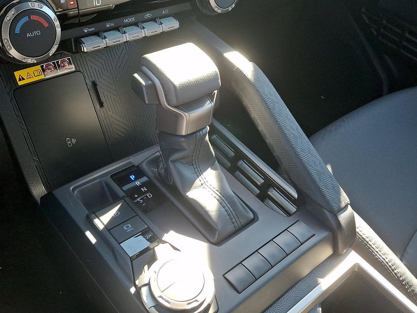 2025 Toyota Tacoma 4WD 4WD SR5 Double Cab 5' Bed AT (Natl)