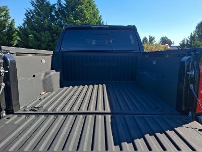 2025 Toyota Tacoma 4WD 4WD SR5 Double Cab 5' Bed AT (Natl)