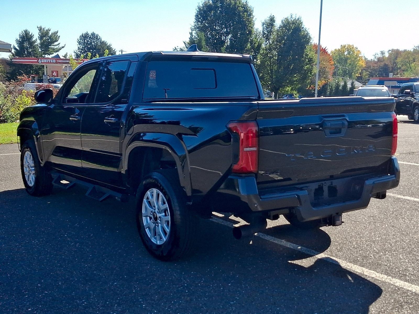 2025 Toyota Tacoma 4WD 4WD SR5 Double Cab 5' Bed AT (Natl)