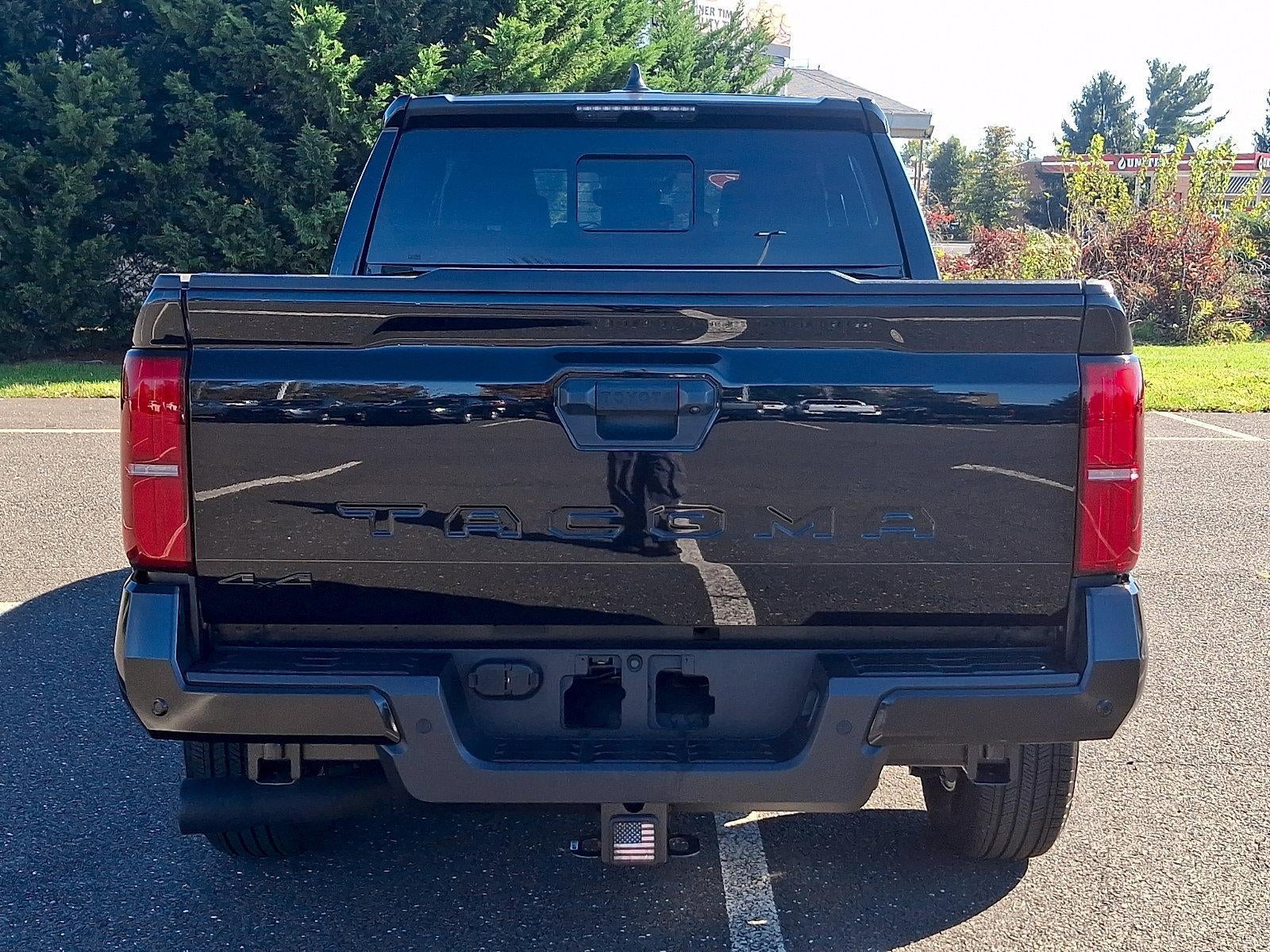 2025 Toyota Tacoma 4WD 4WD SR5 Double Cab 5' Bed AT (Natl)
