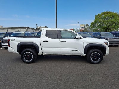 2024 Toyota Tacoma 4WD 4WD TRD Off Road Double Cab 5' Bed AT (Natl)