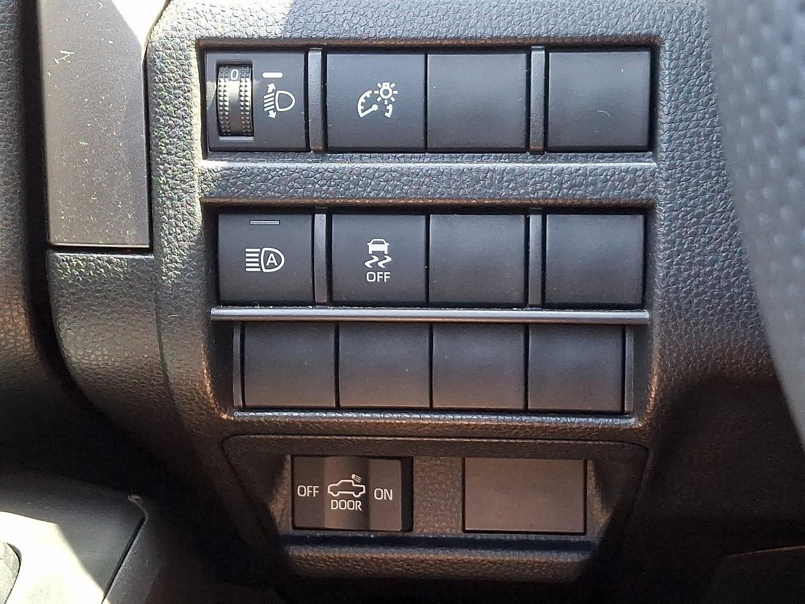 2025 Toyota Tacoma 4WD 4WD SR5 Double Cab 6' Bed AT (Natl)