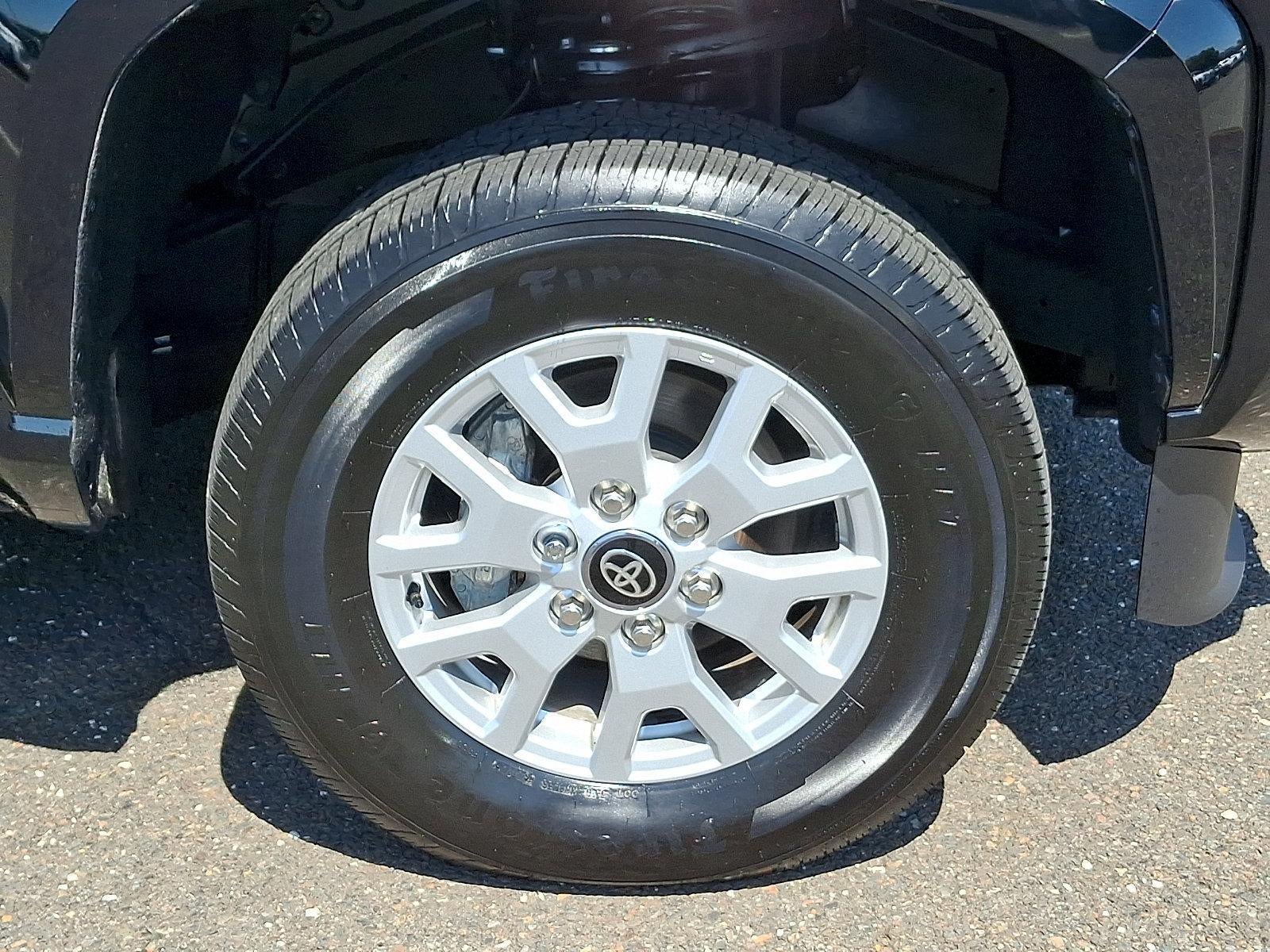 2025 Toyota Tacoma 4WD 4WD SR5 Double Cab 6' Bed AT (Natl)