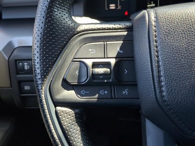 2025 Toyota Tacoma 4WD 4WD SR5 Double Cab 6' Bed AT (Natl)