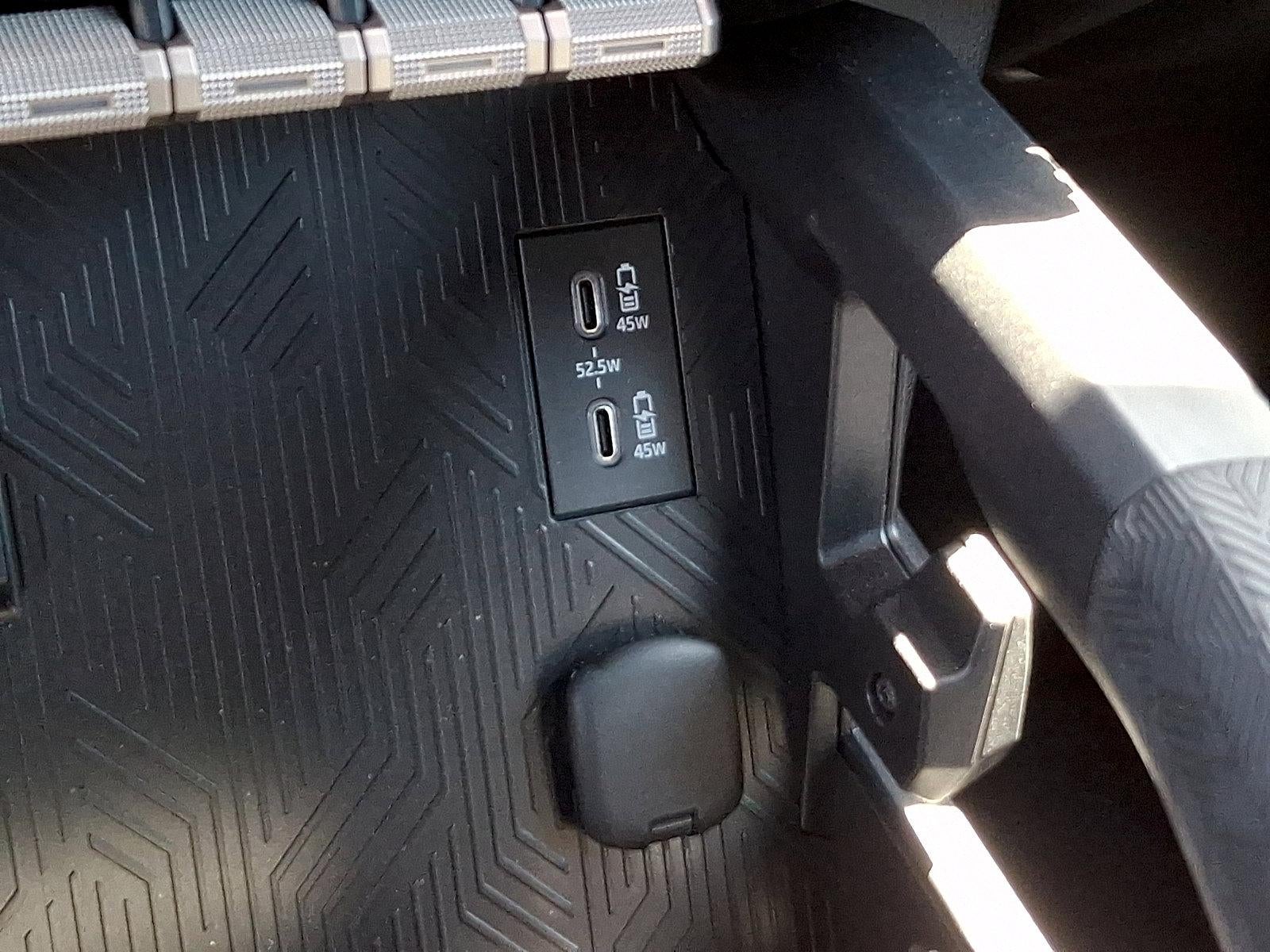 2025 Toyota Tacoma 4WD 4WD SR5 Double Cab 6' Bed AT (Natl)