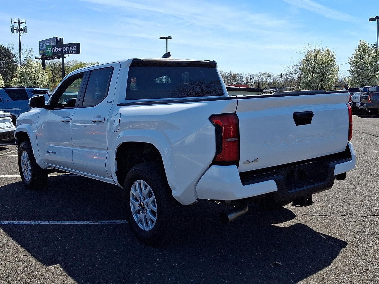 2025 Toyota Tacoma 4WD 4WD SR5 Double Cab 6' Bed AT (Natl)