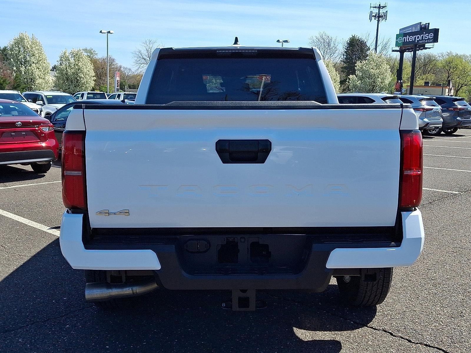 2025 Toyota Tacoma 4WD 4WD SR5 Double Cab 6' Bed AT (Natl)