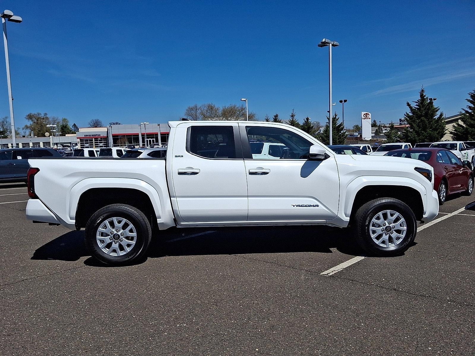 2025 Toyota Tacoma 4WD 4WD SR5 Double Cab 6' Bed AT (Natl)