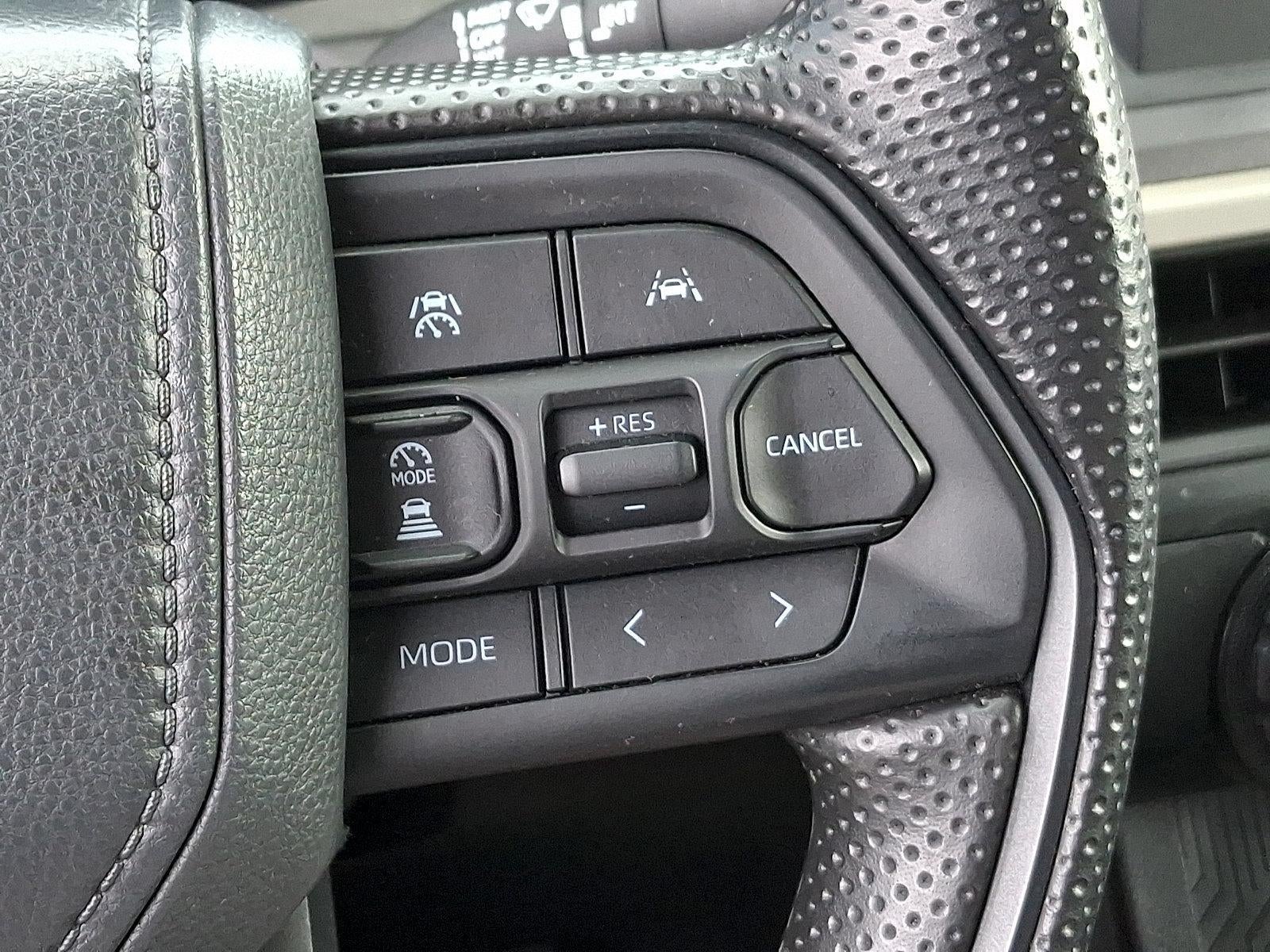 2025 Toyota Tacoma 4WD 4WD SR5 Double Cab 6' Bed AT (Natl)