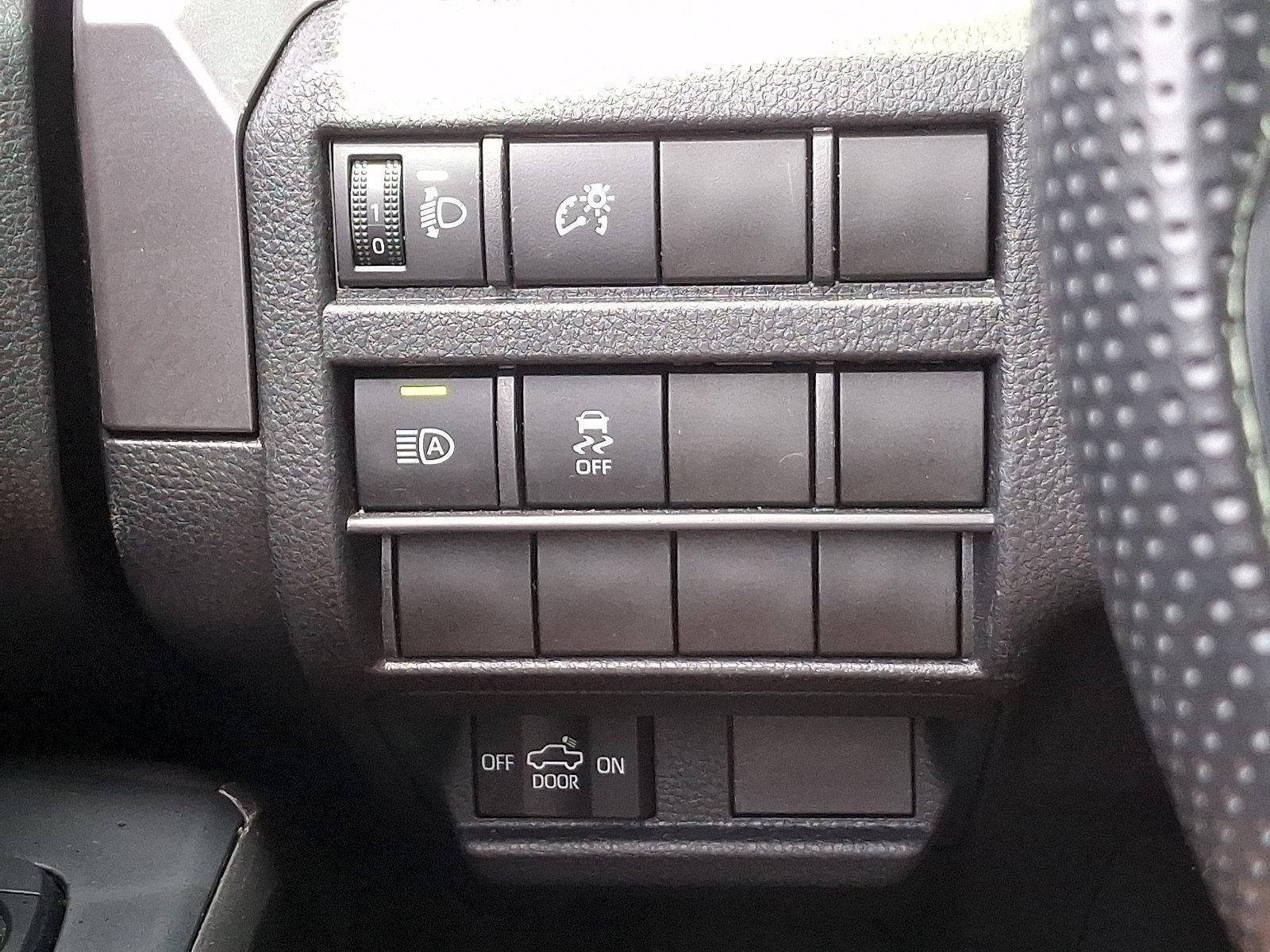 2025 Toyota Tacoma 4WD 4WD SR5 Double Cab 6' Bed AT (Natl)
