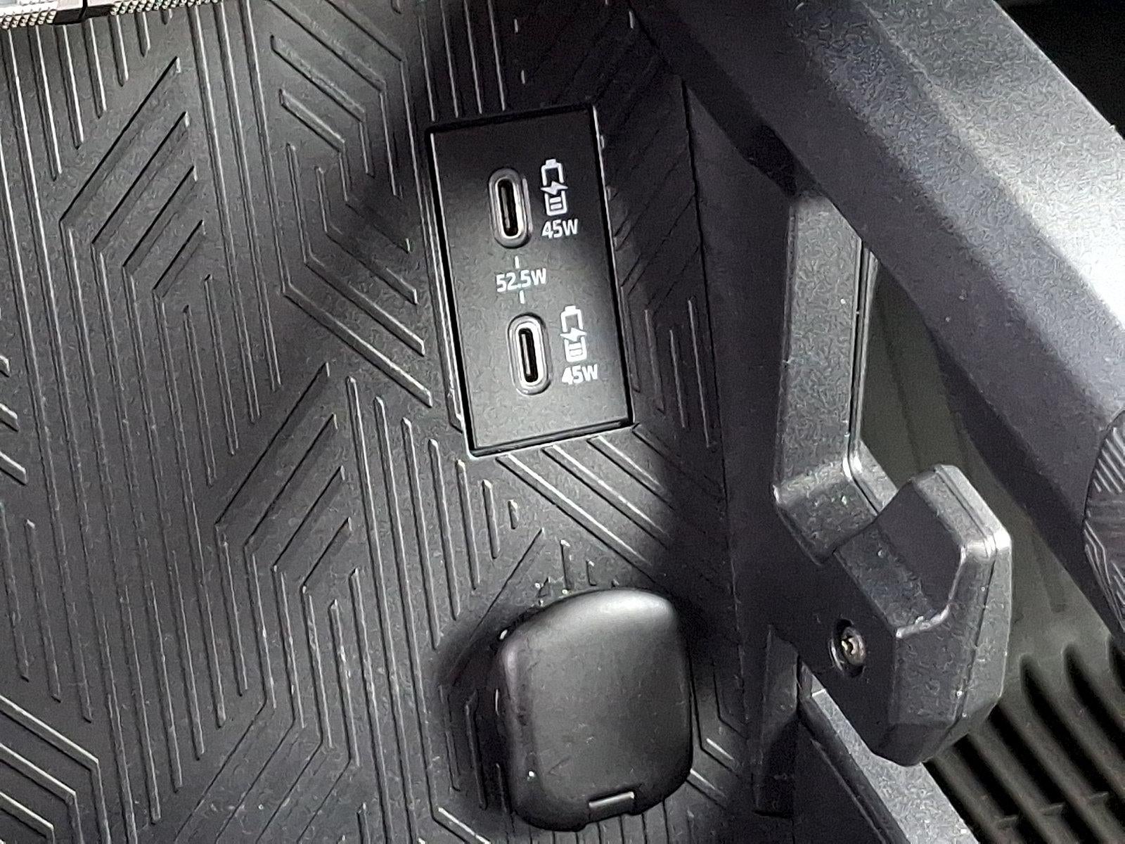 2025 Toyota Tacoma 4WD 4WD SR5 Double Cab 6' Bed AT (Natl)