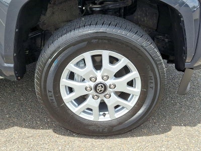 2025 Toyota Tacoma 4WD 4WD SR5 Double Cab 6' Bed AT (Natl)