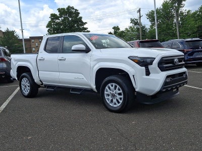 2025 Toyota Tacoma 4WD 4WD SR5 Double Cab 6' Bed AT (Natl)