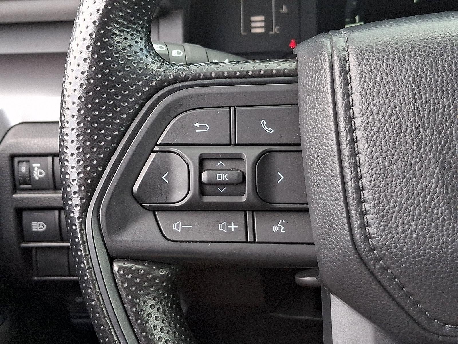 2025 Toyota Tacoma 4WD 4WD SR5 Double Cab 6' Bed AT (Natl)