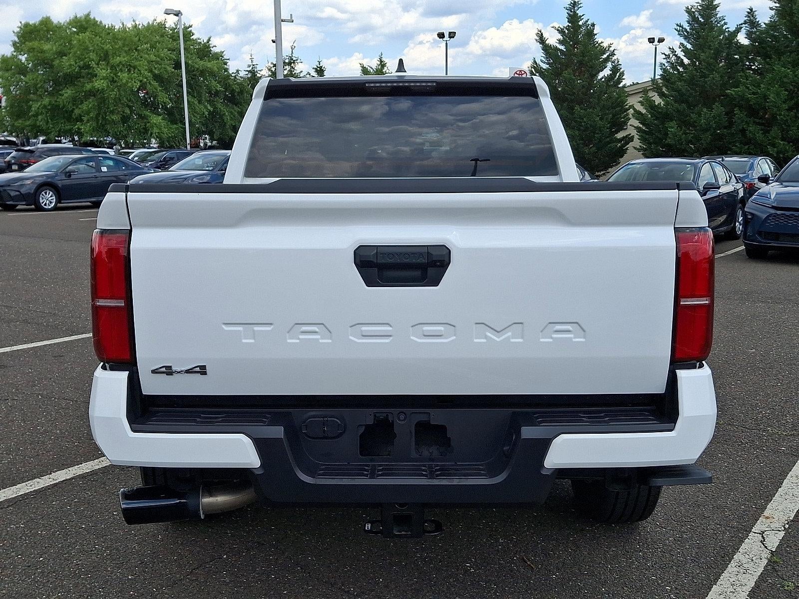 2025 Toyota Tacoma 4WD 4WD SR5 Double Cab 6' Bed AT (Natl)