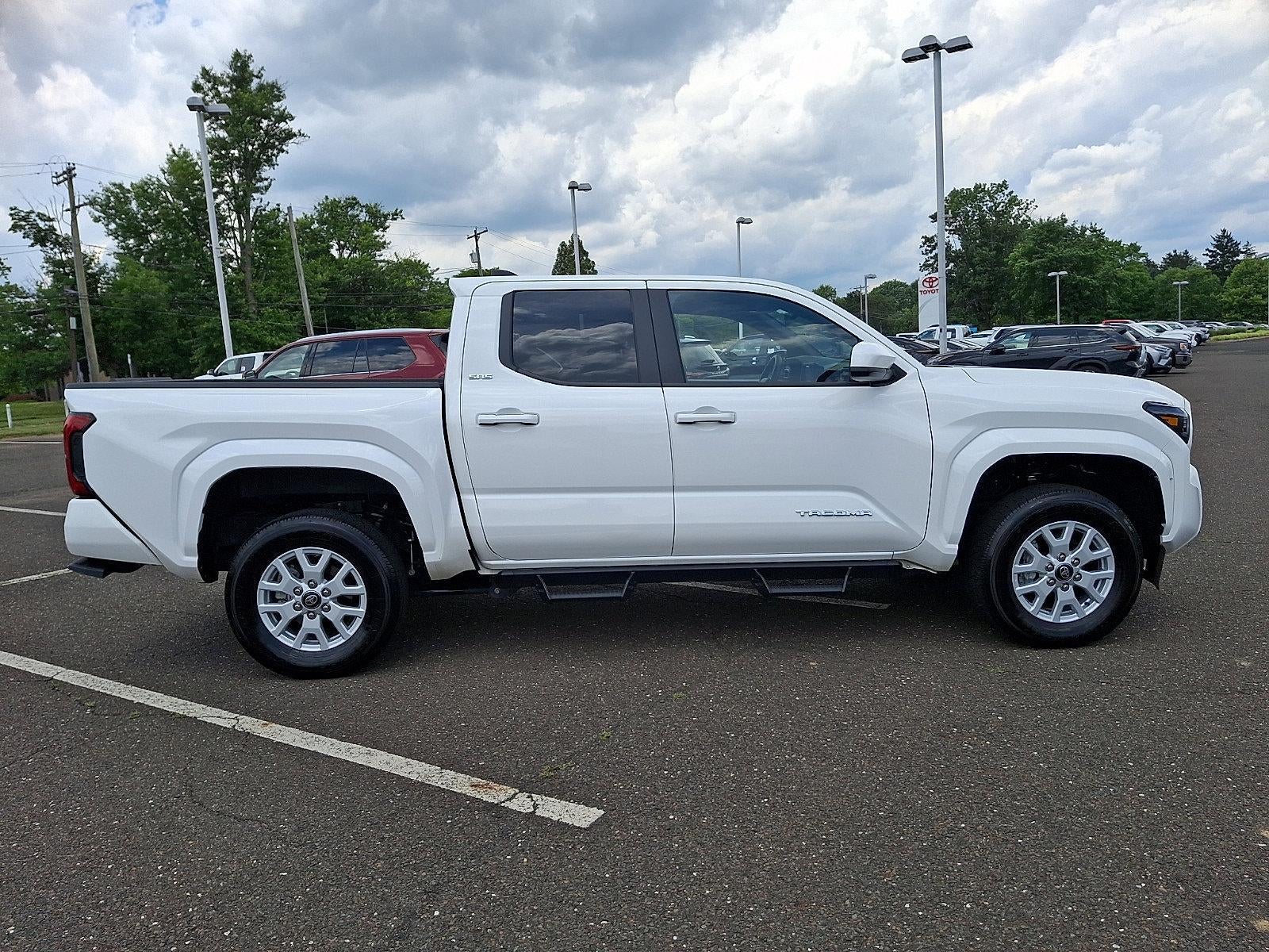 2025 Toyota Tacoma 4WD 4WD SR5 Double Cab 6' Bed AT (Natl)