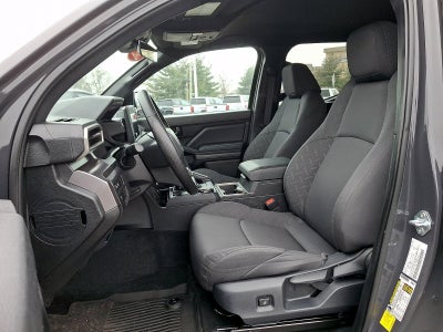 2025 Toyota Tacoma 4WD 4WD SR5 Double Cab 6' Bed AT (Natl)