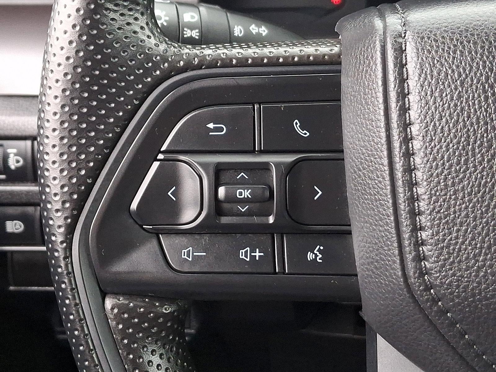 2025 Toyota Tacoma 4WD 4WD SR5 Double Cab 6' Bed AT (Natl)